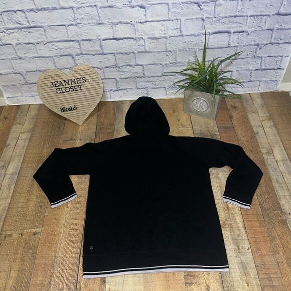 Lululemon Soothe Away Hoodie
Black / Stargaze - Picture 12 of 12